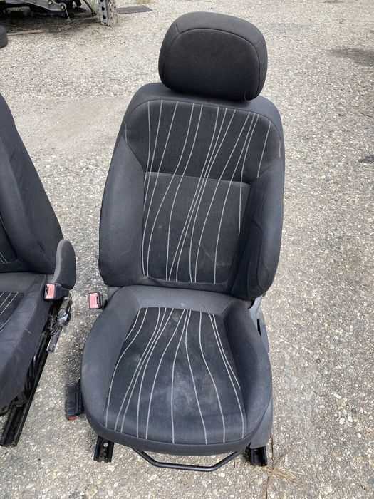 Опел корса 5врати и 3ри врати на части.