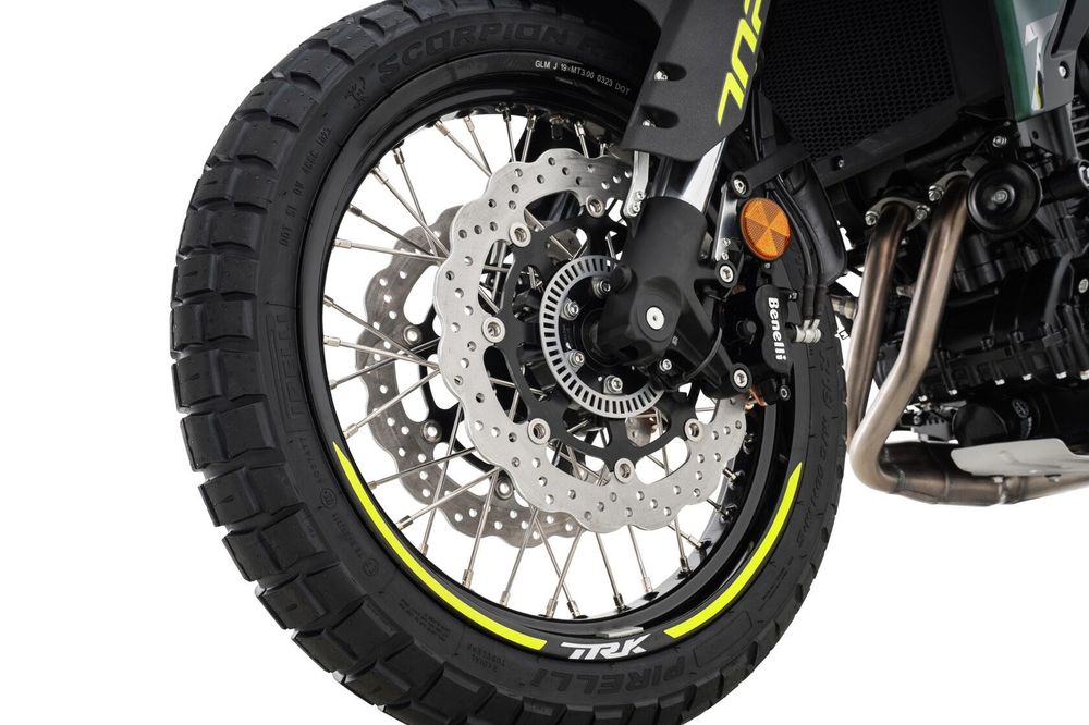 Мотоцикл Benelli TRK 702X