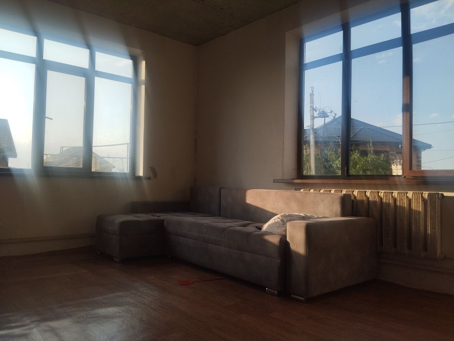 Диван для гостиной