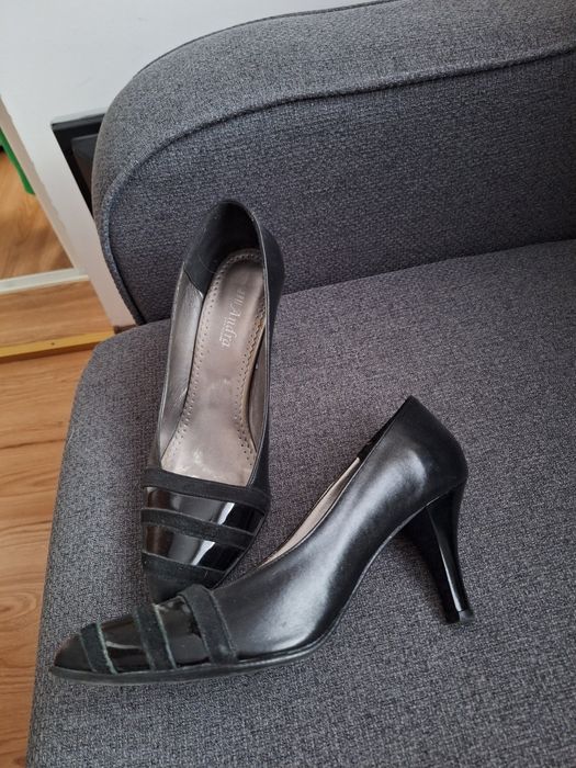Pantofi eleganți de dama