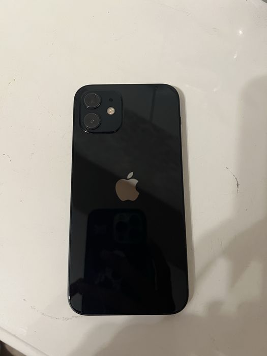 Продавам Iphone 12  64gb  ( Black )