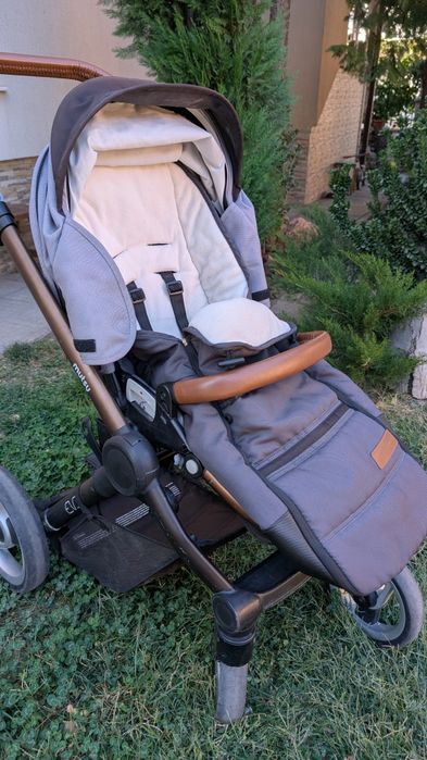 Бебешка количка Mutsy Evo Urban с два коша