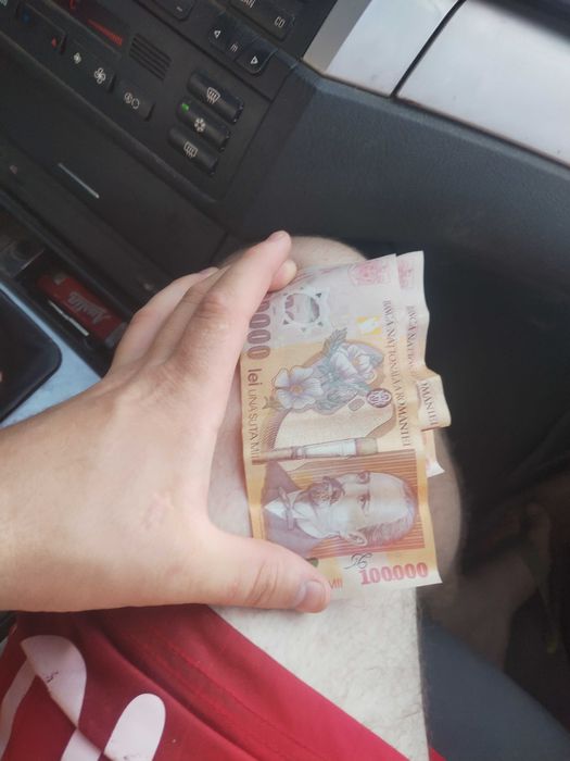 Vand 2 bagnote vezhii de 100.000