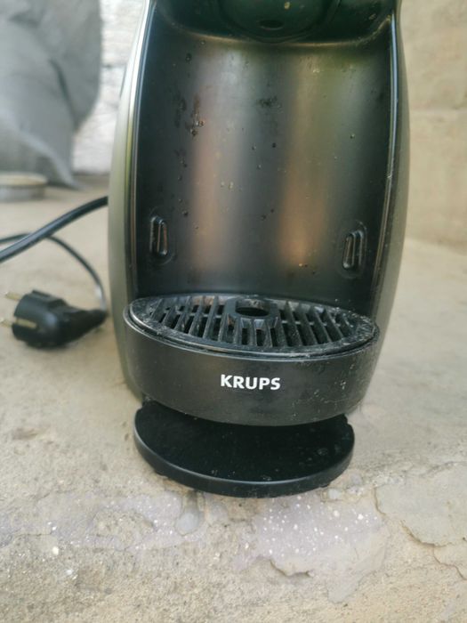Кафе машина Dolce Gusto за части