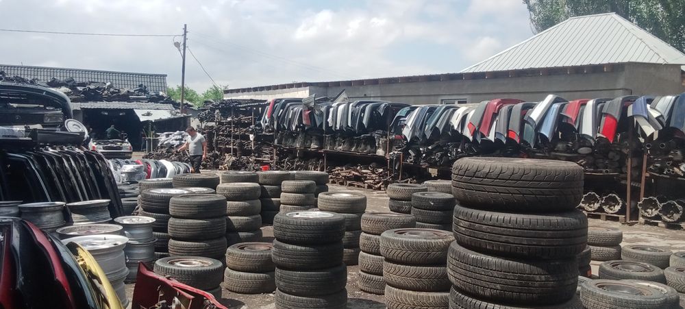 Авто разбор жетыген. Ауди Мерседес.