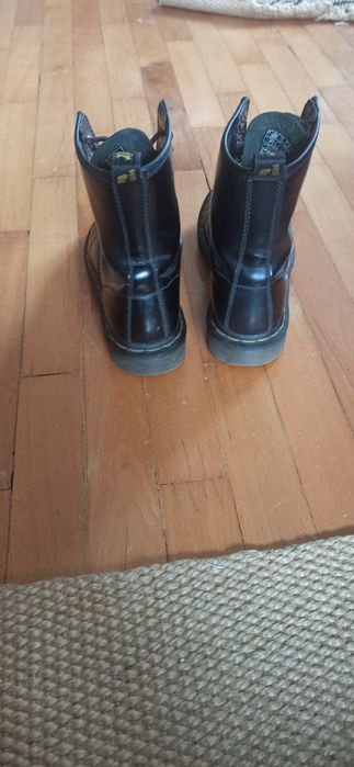 Dr Martens 8 EYE 37