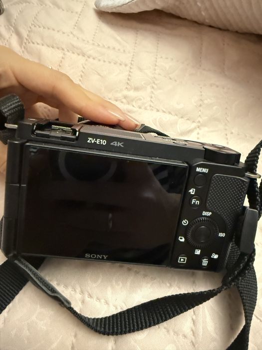 Фотокамера Sony ZV-E10