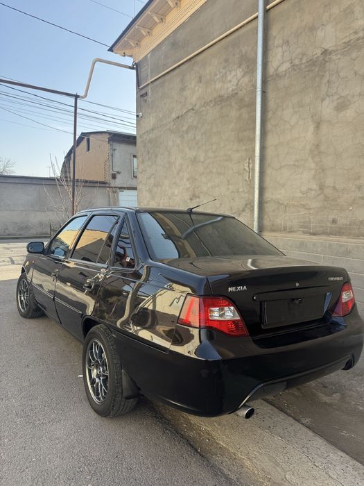 Sotiladi Nexia 2 dons 1,6 metan super srochna gen bor