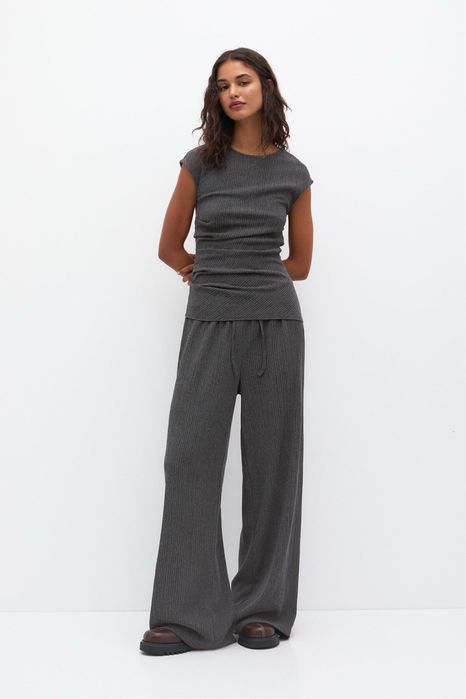 Топ со сборкой и брюки в стиле рустик Pull&Bear, размер М