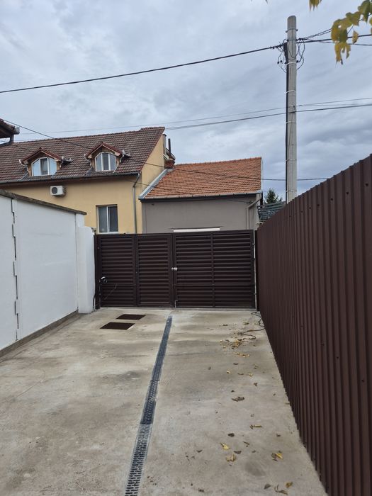 Casă zona Muntele Găina