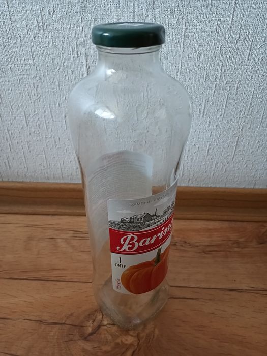 Продам бутылки 1 литр,с крышками