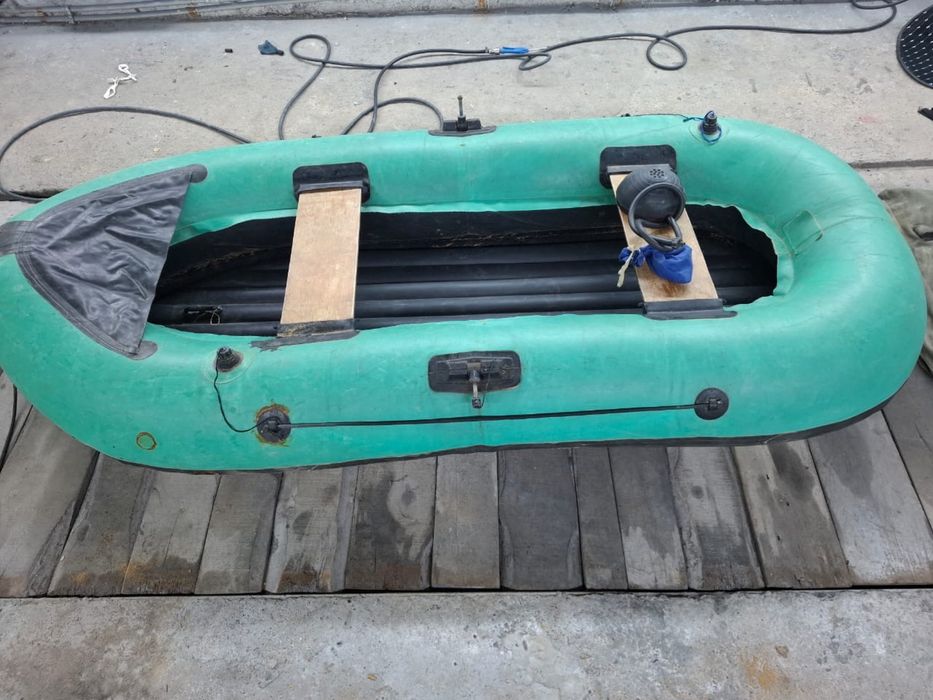 резиновая лодка продам