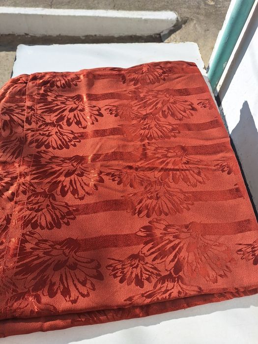 Покривка220/240  см за спалня от времето на соца 30лв