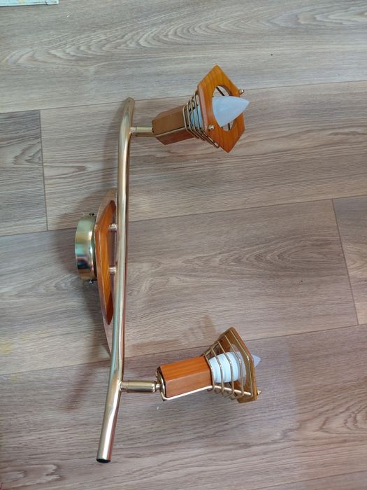 Продам люстру б/у