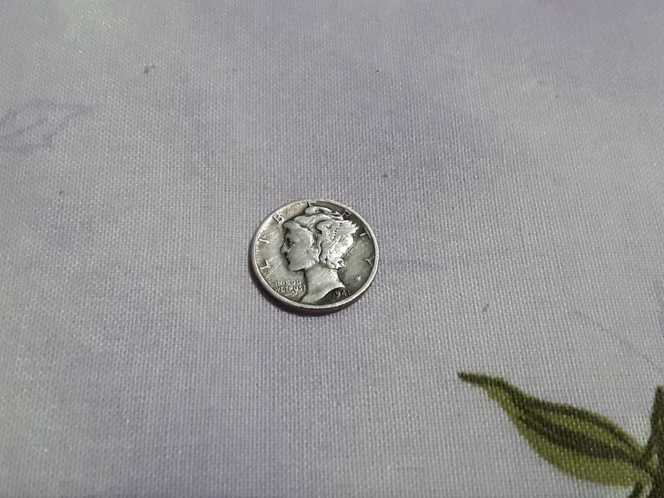 Vând Monedă One Dime din 1941