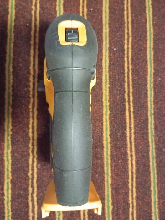 Лобзик Деко сотилади