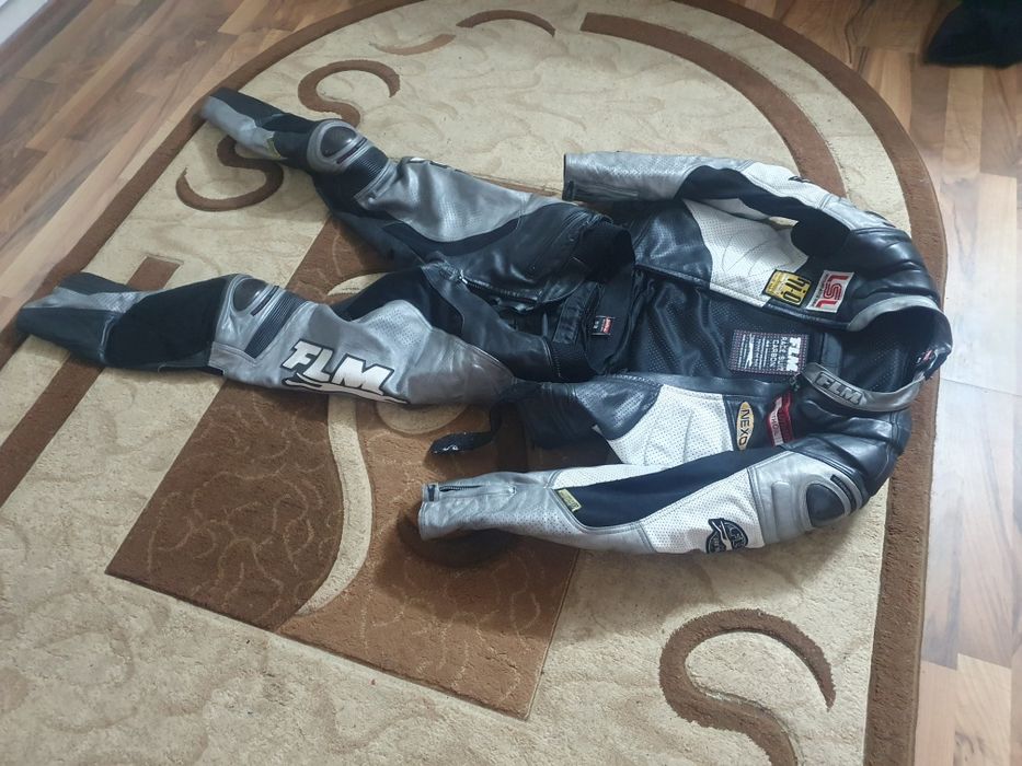 Costum motocicleta marimea 52