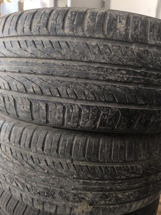 Продам резину 215/60/17