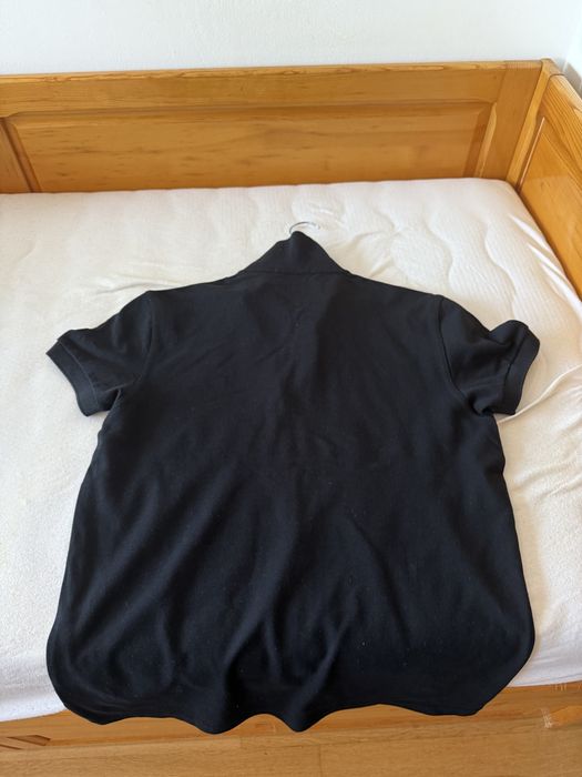 Продавам чисто нова тениска Fred Perry