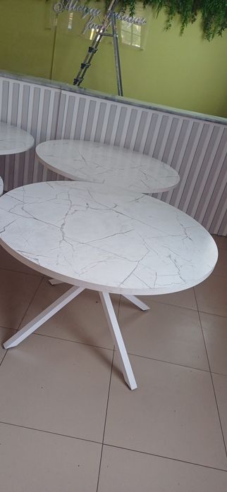 Продам столы круглые диаметром 1.2м
