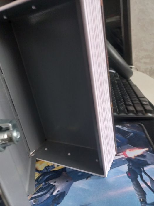 Книга сейф новый