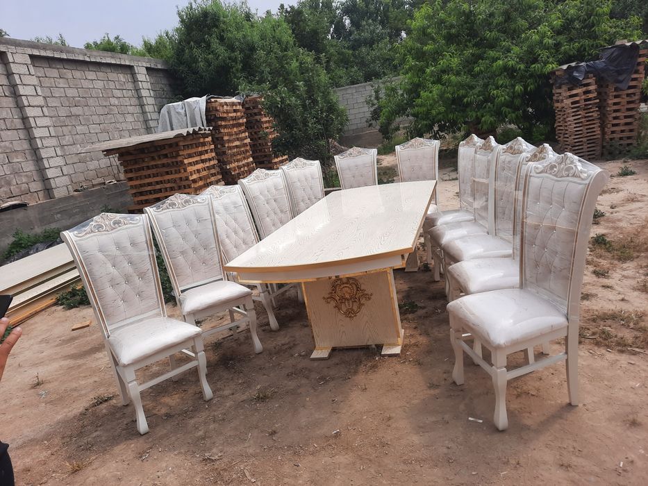 Sifatlik yog'ochlik ustullarimiz bor