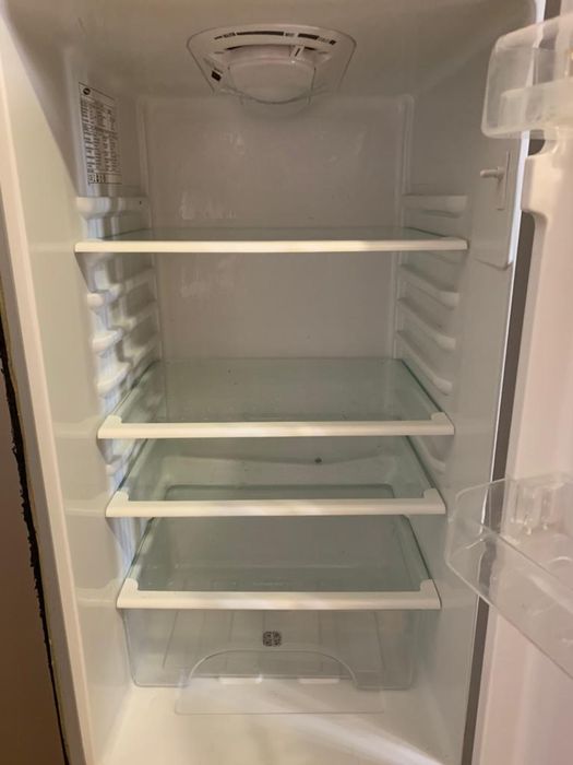 Холодильник Samsung