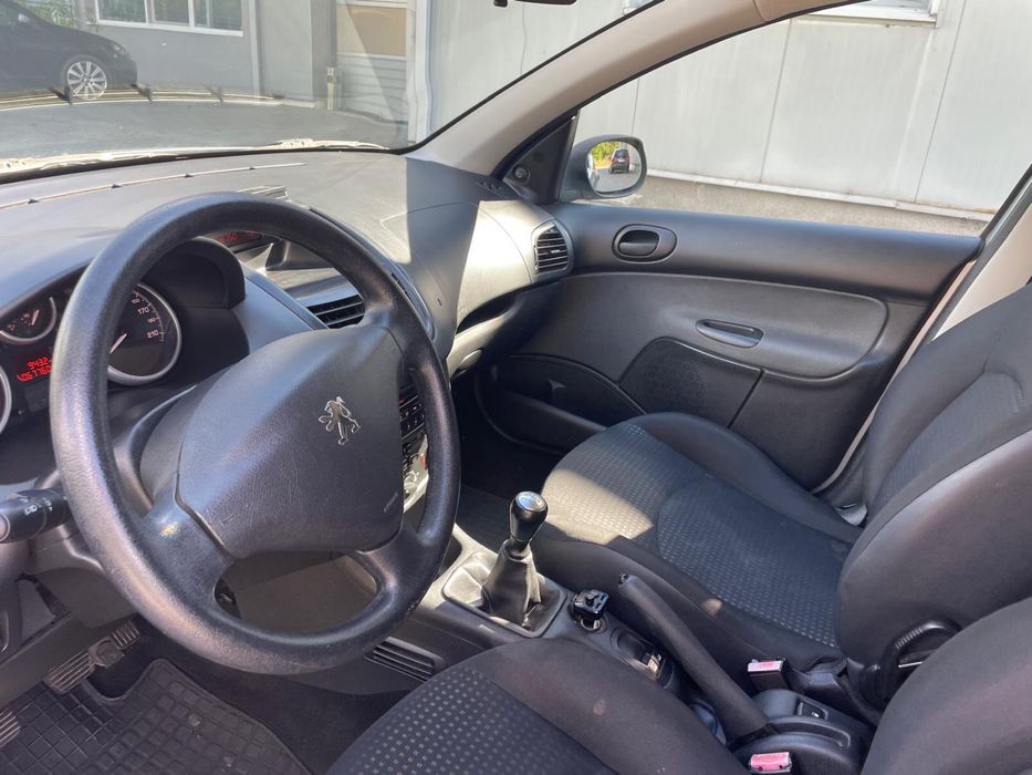 De vanzare  Peugeot 206+