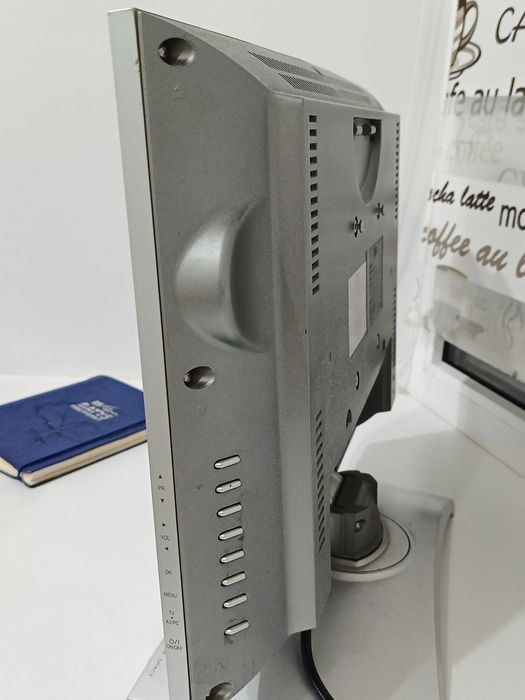 Телевизор маленький