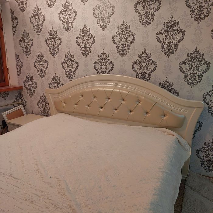 Спальный гарнитур, кровать