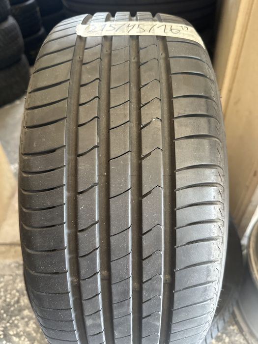 2 бр. Летни гуми Kumho Ecsta 215/45 R16 86H - DOT 2019