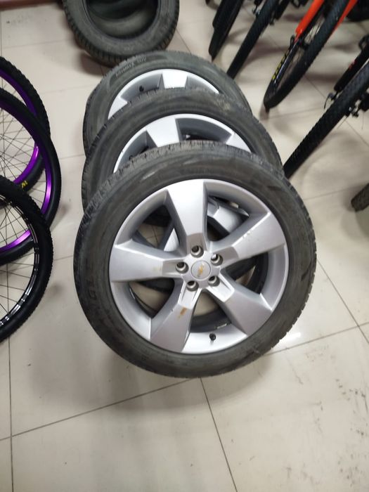 Комплект шин с дисками 215/55 R18 Triangle