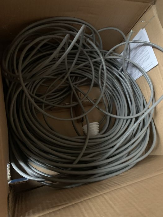 Cablu UTP nou gri