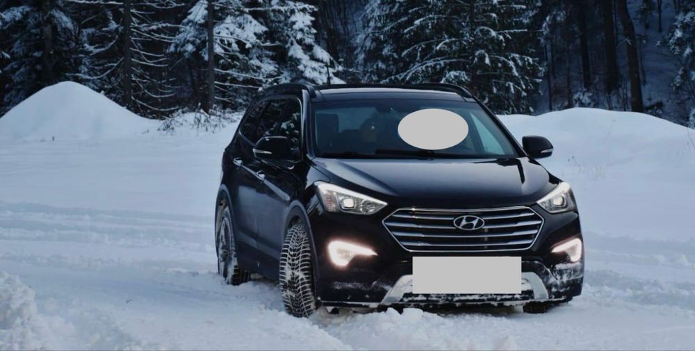 Hyundai Hyundai Grand Santa Fe 4x4 – 7 locuri – avariat – full opțiuni