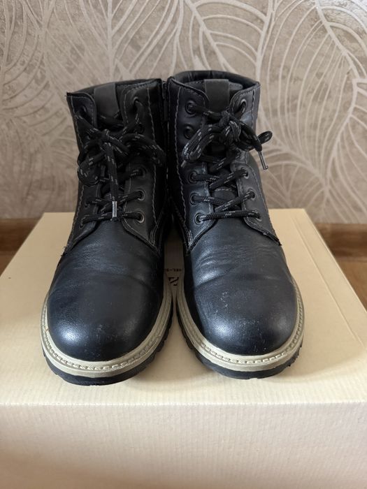 Кожаные зимние ботинки Юничел