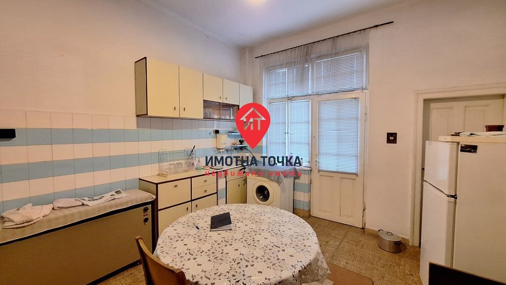 двустаен и магазин