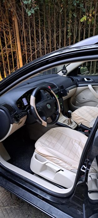 De Vazare Skoda octavia 2