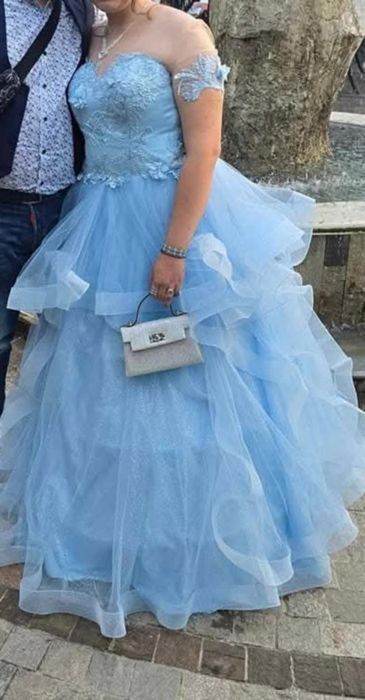 Бална рокля син цвят