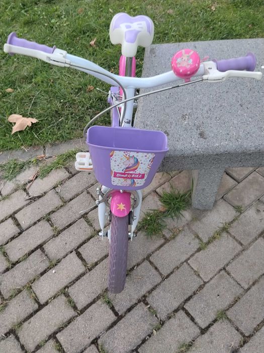 Bicicletă cu cască fetițe