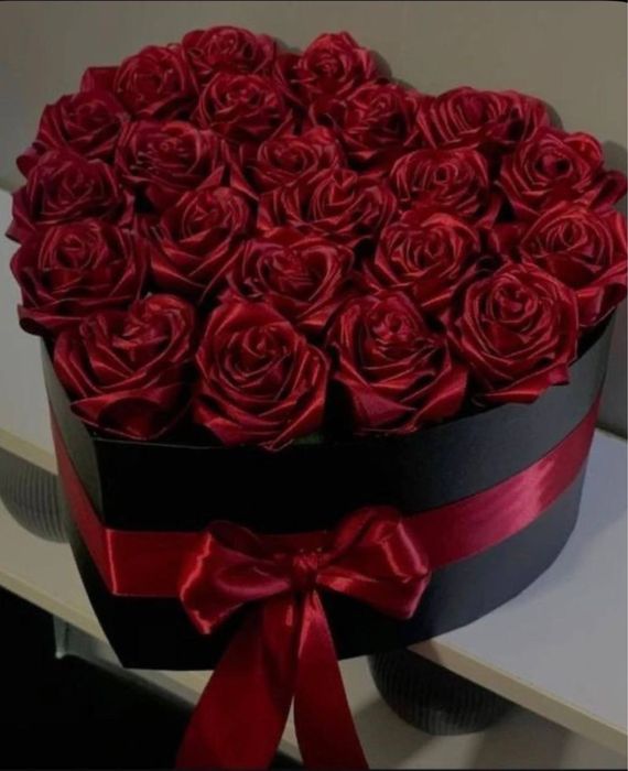 8 mart uchun eng chiroyli sun iy gullar juda yaxshi narhlarda