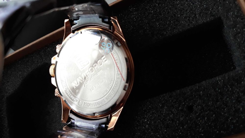 Мъжки часовник Naviforce NF9145M розово злато