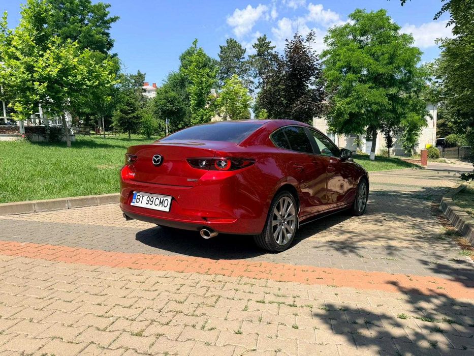 Mazda 3 - Centre Line
