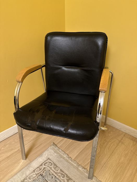 Продам офисный стул