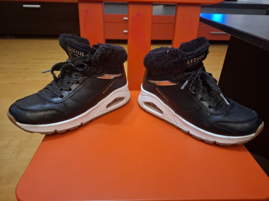 Ghete Sketchers Uno Cozy on air