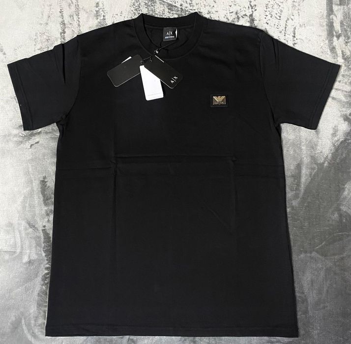 Vand tricou nou de barbati Armani Exchange