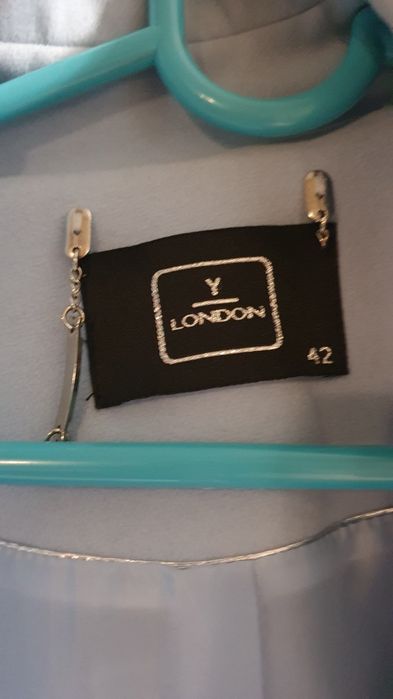 Продам женское пальто