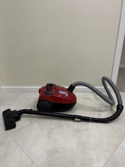 Пылесос Artel 1600W Ergomax