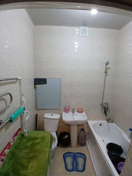 GORNIY INSTUT ORQASIDAN 16 ETAJLIK domlardan.2 honalik kvartira sot