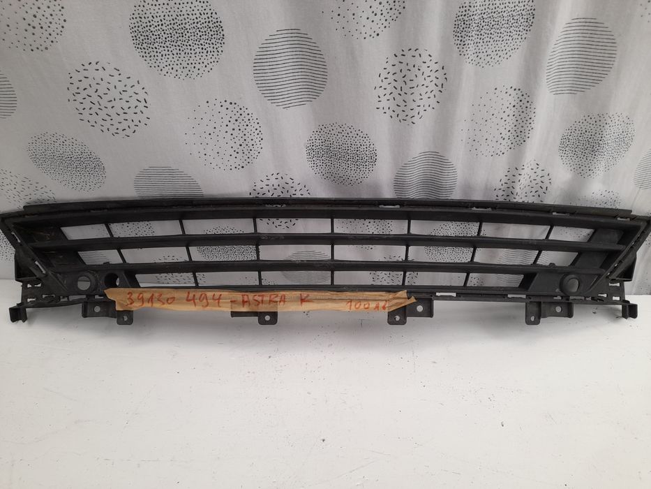 Грил решетка въздухобрана Opel Astra k