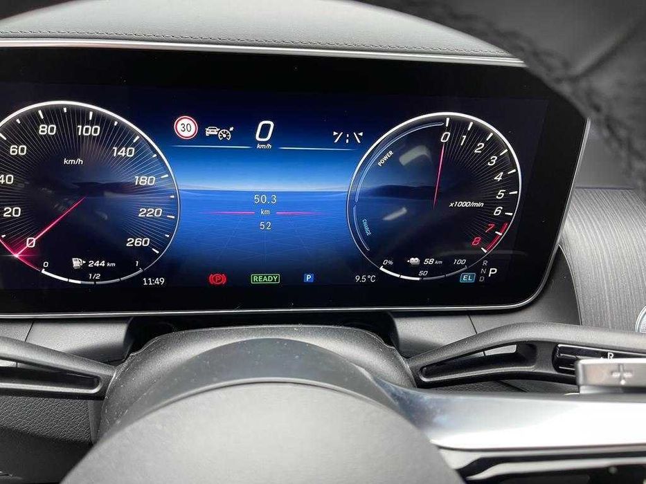 Mersedes Bens GLC 300e (Гибридный)